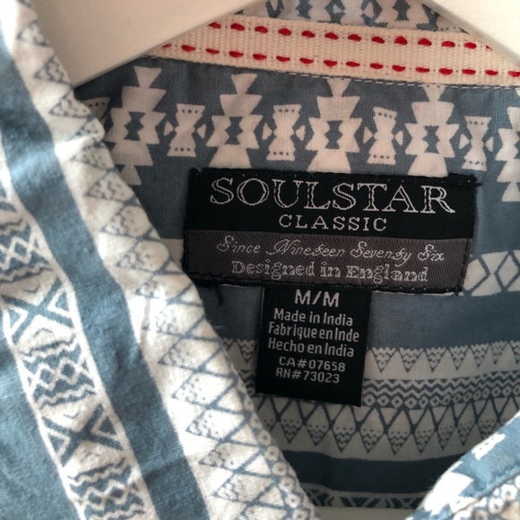 Short sleeve button-up. - Picture 3 of 5